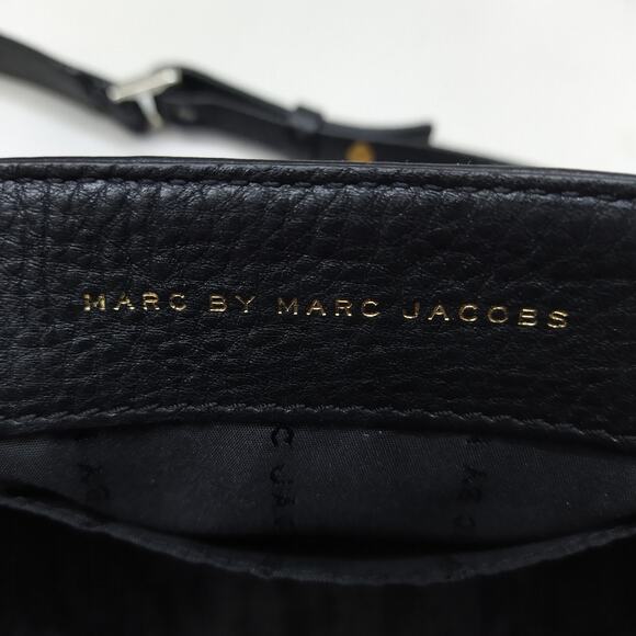 Marc by Marc Jacobs Black Pebbled Leather Pushlock Flap Closure Crossbody Bag - Picture 11 of 16